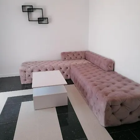 Boutique Elegance 3* 艾福雷诺德